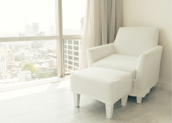 What is a High Leg Recliner?: Discovering the Elegance
